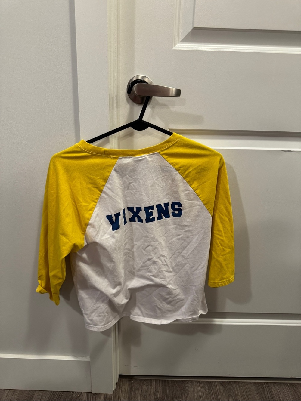 Archie comics Yellow White & Blue VIXENS Raglan Tee